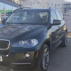 BMW 5 Series Gran Turismo 2011