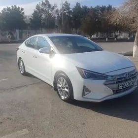 Hyundai Elantra 2019