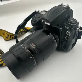Nikon D700