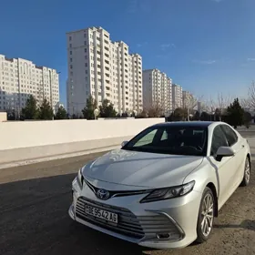 Toyota Camry 2023