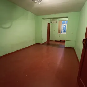 2 ком, 2 этаж, 6 мкр