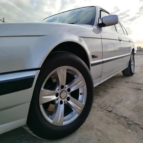 BMW E34 1990