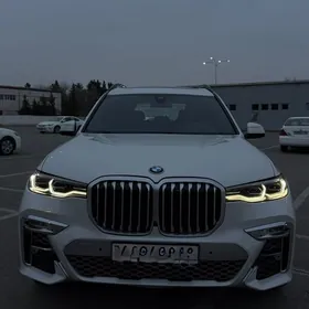 BMW X7 2022