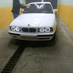 BMW 525 1990