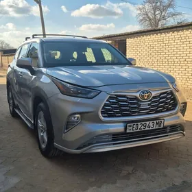 Toyota Highlander 2020