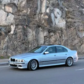 BMW E39 2003