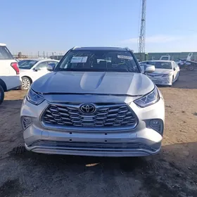 Toyota Highlander 2023