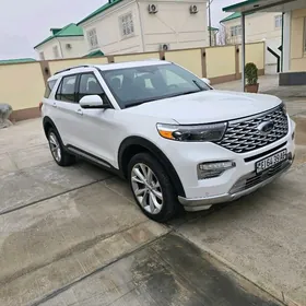 Ford Explorer 2022