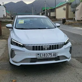 Geely Emgrand 2025