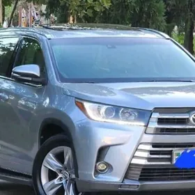 Toyota Highlander 2016