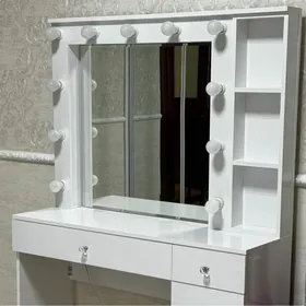 Make Up столик макияжный