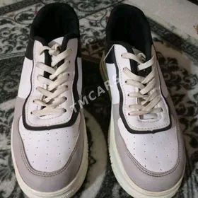 Кроссовки 39 размер