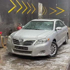 Toyota Camry 2010