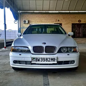 BMW E39 2001