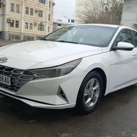 Hyundai Elantra 2021