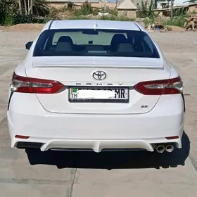 Toyota Camry 2020