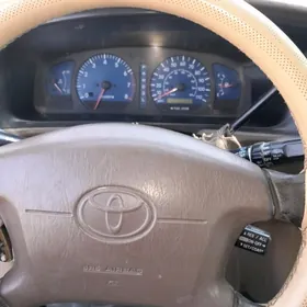 Toyota Sienna 2002
