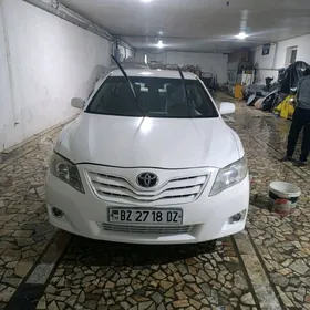 Toyota Camry 2010