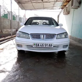 Nissan Sunny 2001