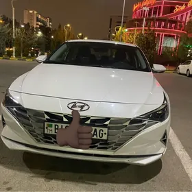 Hyundai Elantra 2021
