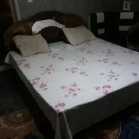 продается 2ух спальня кровать