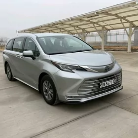 Toyota Sienna 2022