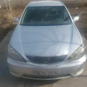 Toyota Camry 2004