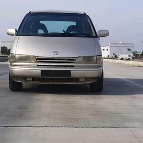 Toyota Previa 1991