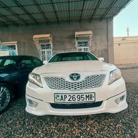 Toyota Camry 2010