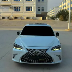 Lexus ES 350 2022