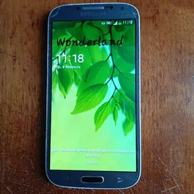 Продаю телефон