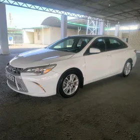 Toyota Camry 2017