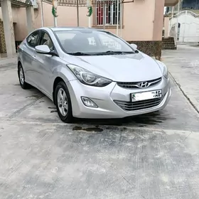 Hyundai Elantra 2011
