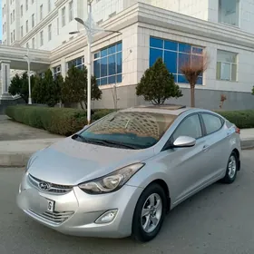 Hyundai Elantra 2012
