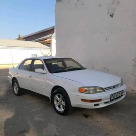 Toyota Camry 1993