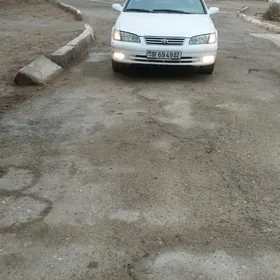 Toyota Camry 1999