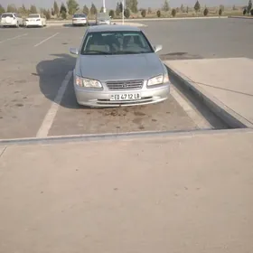Toyota Camry 2000