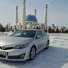 Toyota Camry 2012