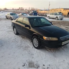 Toyota Camry 1999