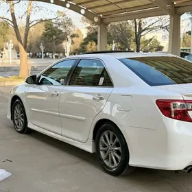 Toyota Camry 2012