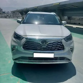 Toyota Highlander 2022