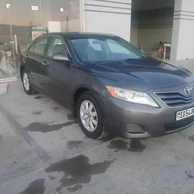 Toyota Camry 2010