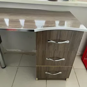 стол, кушетка