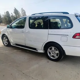 Toyota Sienna 2003