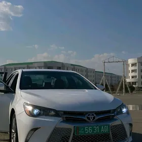 Toyota Camry 2015