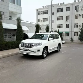 Toyota Land Cruiser Prado 2022