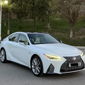 Lexus IS 350 2022