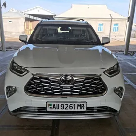 Toyota Highlander 2020