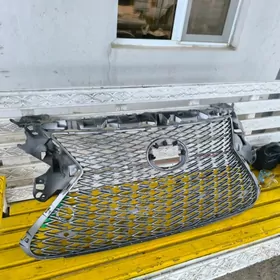 LEXUS ES 16.18 облицовка