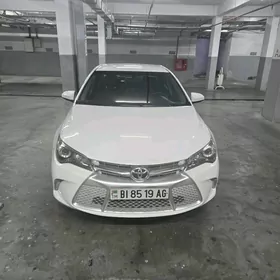Toyota Camry 2015